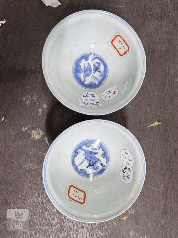清 青花狮子绣球纹碗一对 - 图3
